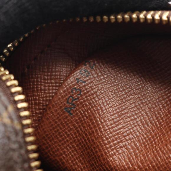 LOUIS VUITTON Brown Monogram Leather Shoulder Bag - Picture 6 of 11